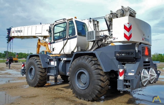 Terex RT 555 55-ton Rough Terrain Crane 2