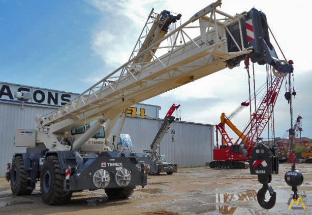 Terex RT 555 55-ton Rough Terrain Crane 3