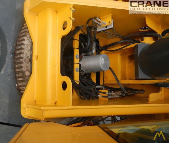 60t Grove RT760E Rough Terrain Crane 7