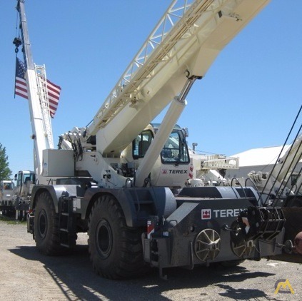 70t Terex RT670 Rough Terrain Crane 2