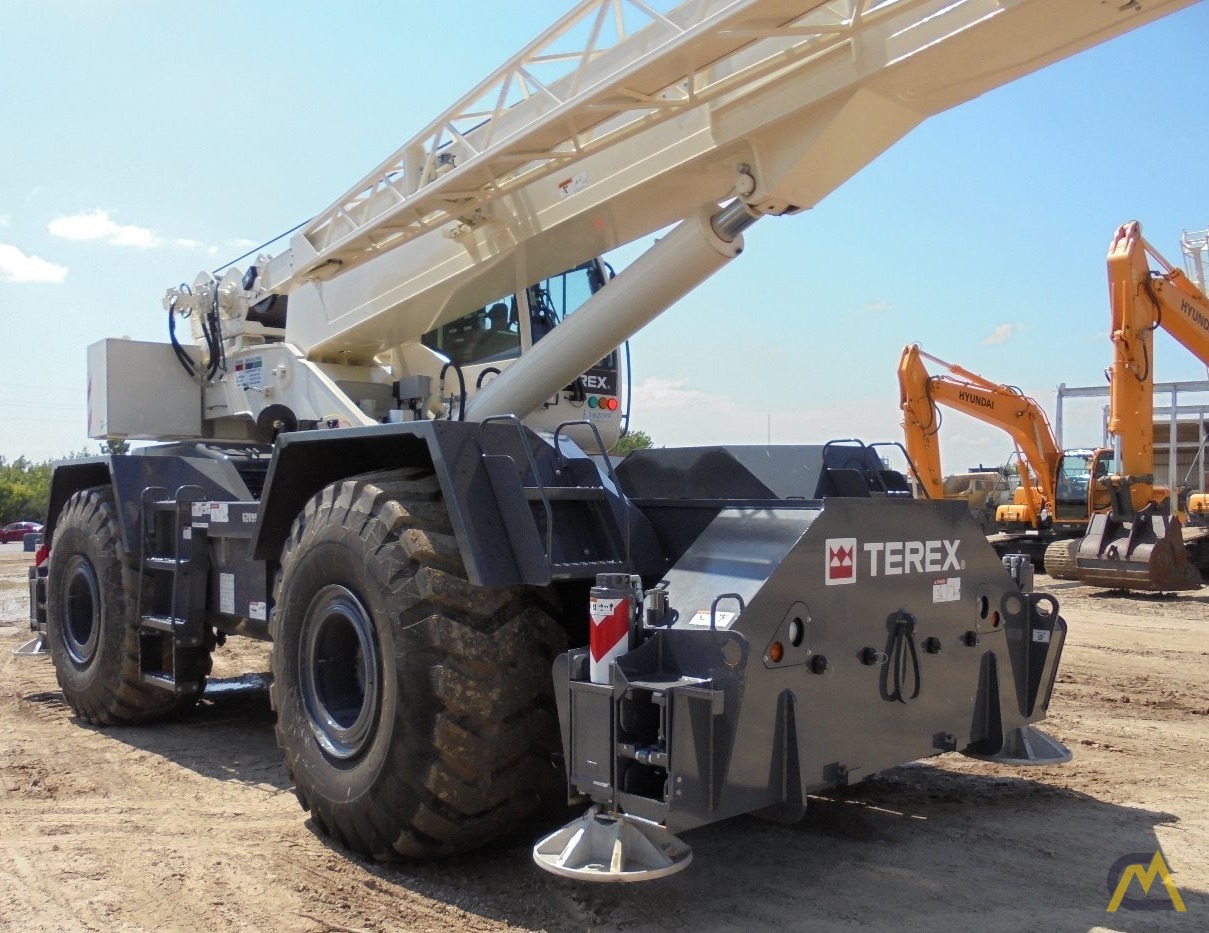 Terex RT 670 70-ton Rough Terrain Crane 0