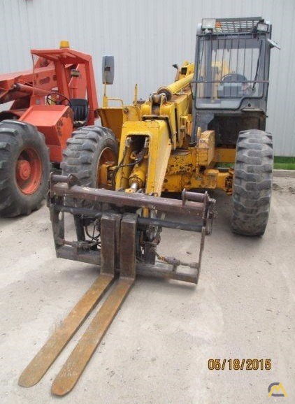 8,000 lb. JCB 508-40S Forklift 4