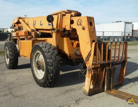 8,000 lb. Lull 844C-42 Telehander 3