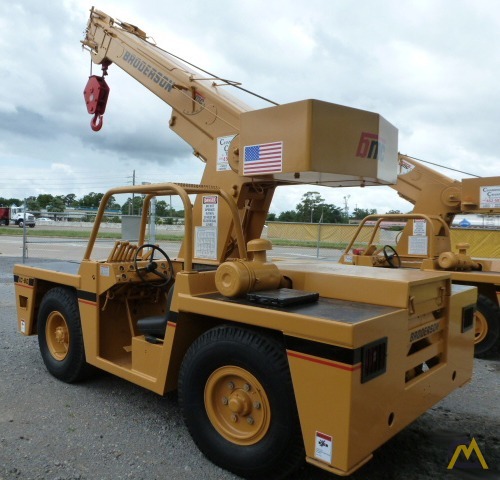 8.5t Broderson IC-80-1D Carry Deck Crane 3