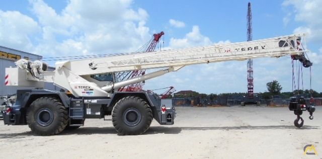 Terex RT 780 80-Ton Rough Terrain Crane 2