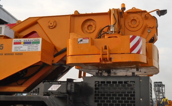 Sany SRC885 85-ton Rough Terrain Crane 4