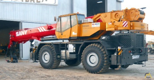 Sany SRC885 85-ton Rough Terrain Crane 2