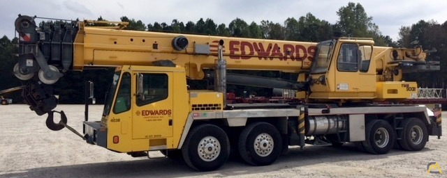 Grove TMS900E 90-ton Telescopic Boom Truck Crane 2