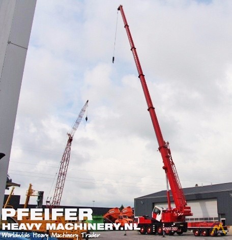 90t Liebherr LTM 1090/2 All Terrain Crane 3