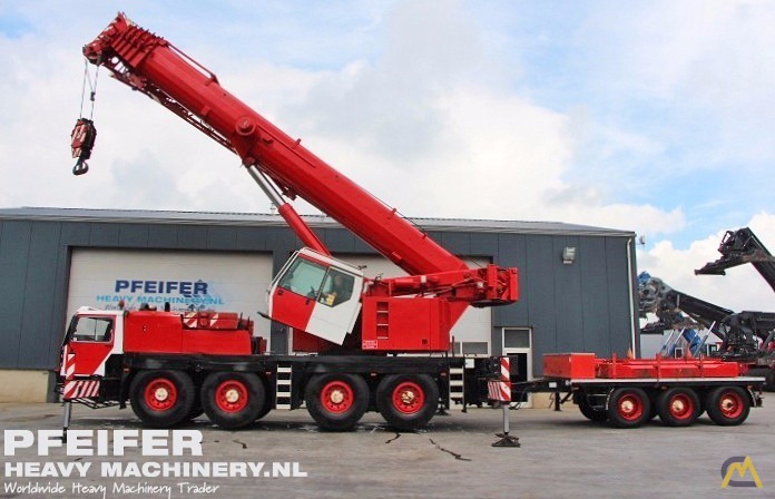 90t Liebherr LTM 1090/2 All Terrain Crane 10