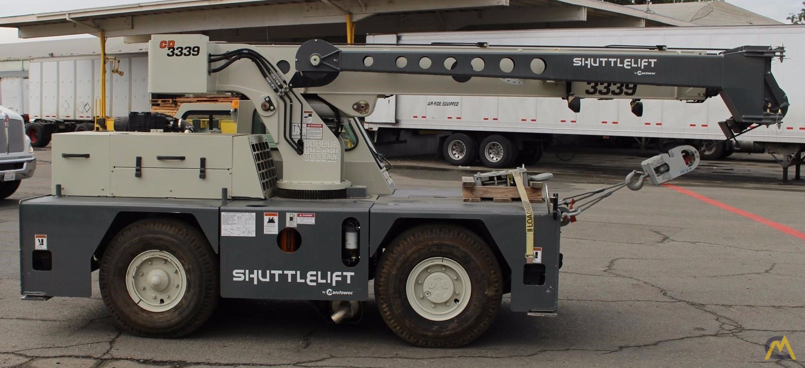 9t Shuttlelift CD3339 Carry Deck Crane 2