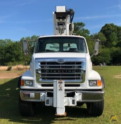 Altec AC26-103B 26-Ton Boom Truck Crane 3