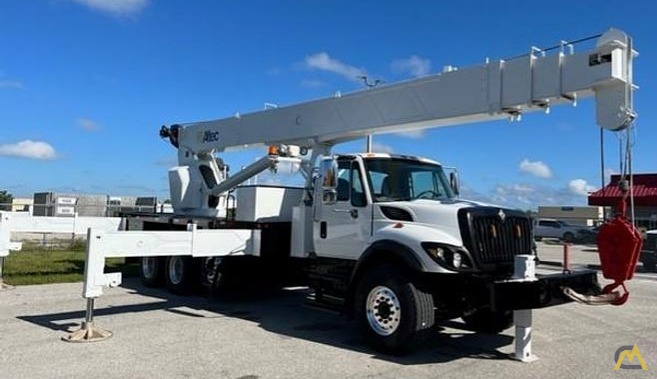 Altec AC38-103S 38-Ton Boom Truck Crane on International 7500 10