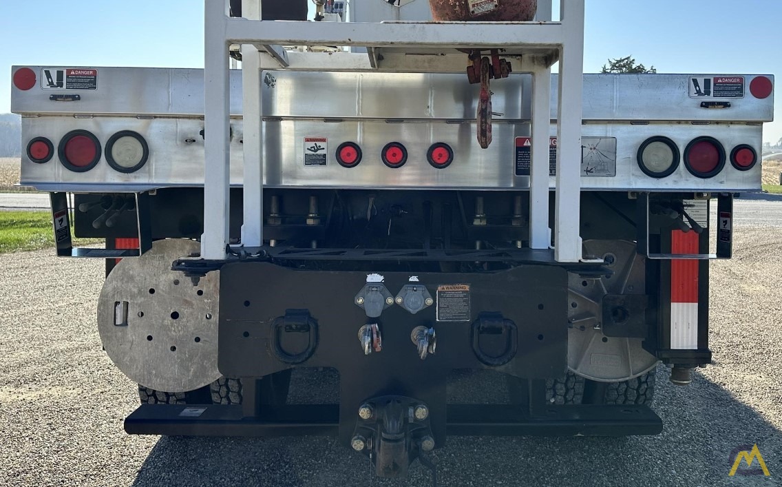 Altec AC38-127S Boom Truck Crane 2