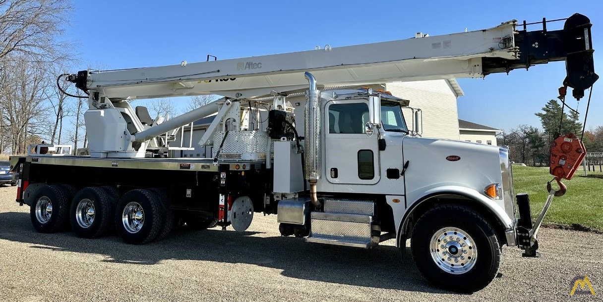 Altec AC38-127S Boom Truck Crane 12