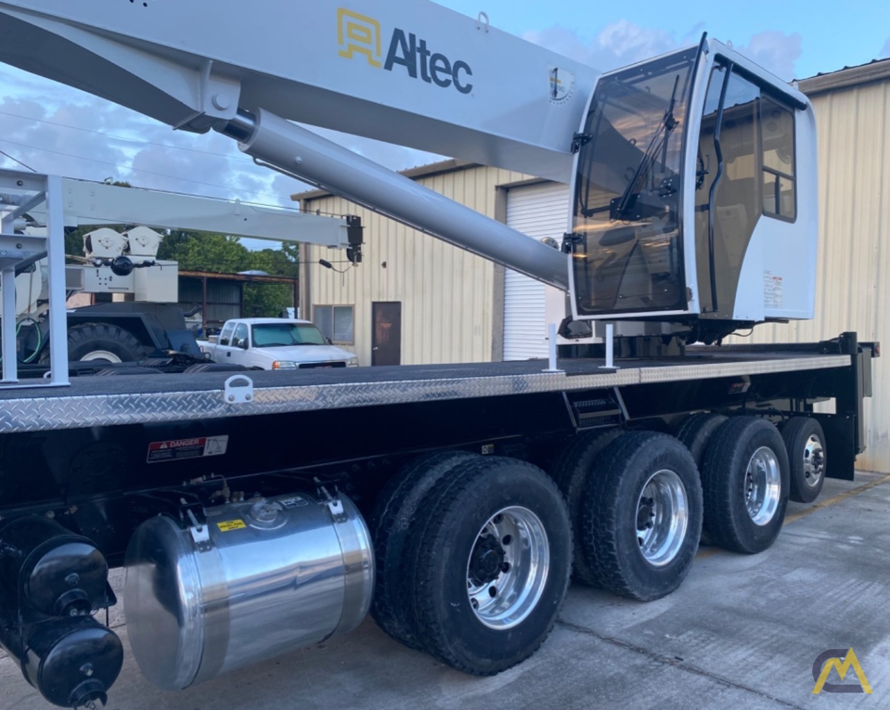 Altec AC40-152S Boom Truck Crane on Peterbilt 365 1