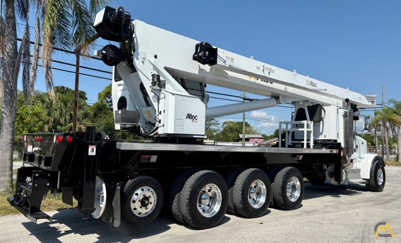 Altec AC40-152S Boom Truck Crane on Peterbilt 367 15