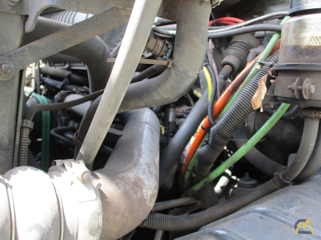 Altec AM55 Utility Bucket Boom on Chevrolet C7500 30