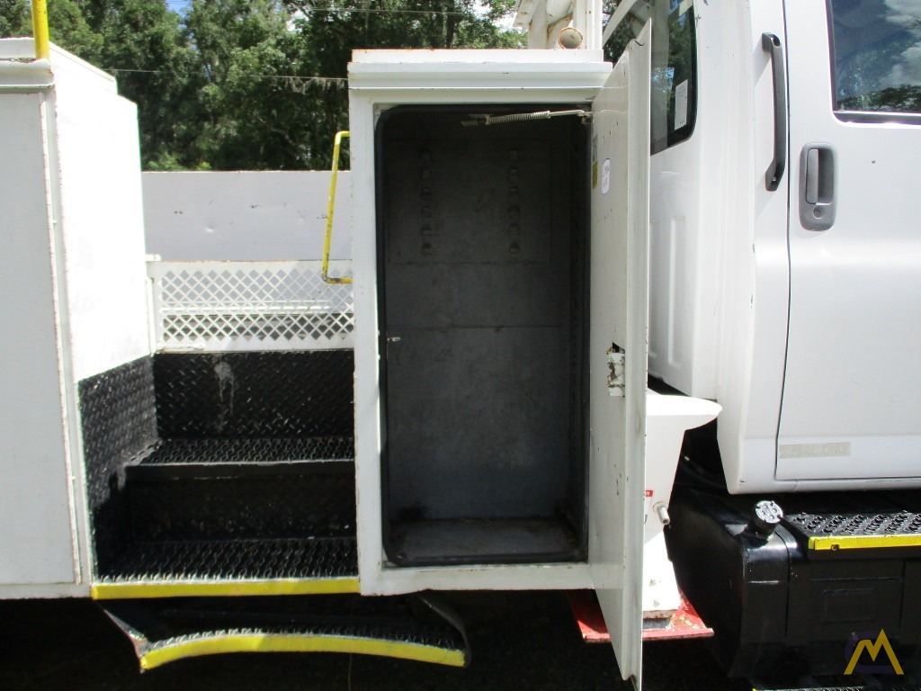 Altec AM55 Utility Bucket Boom on Chevrolet C7500 52