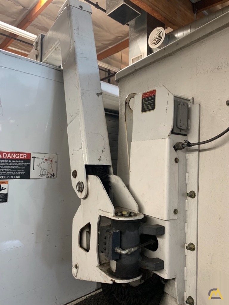 Altec AT248F Articulating Bucket Truck on Ford F550 6