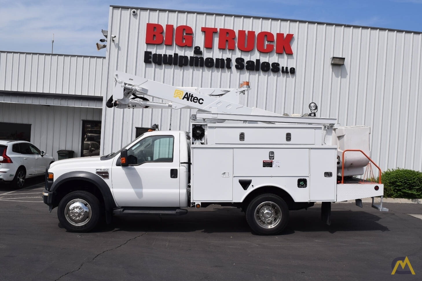 Altec AT37G Articulating Boom Bucket Truck For Sale Aerial Platforms