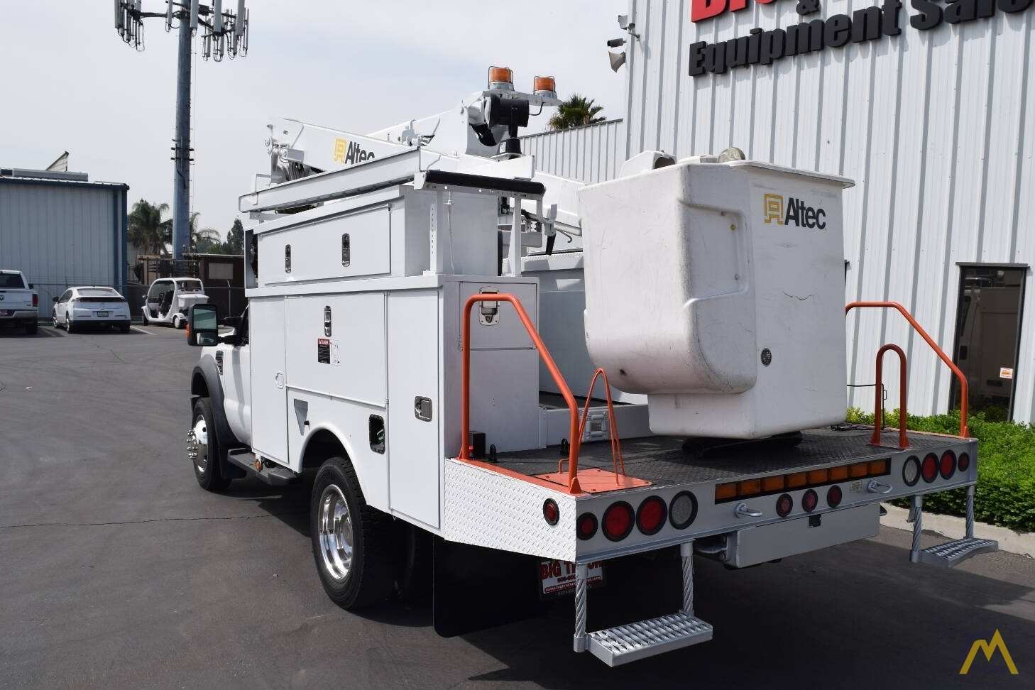 Altec AT37G Articulating Boom Bucket Truck For Sale Aerial Platforms