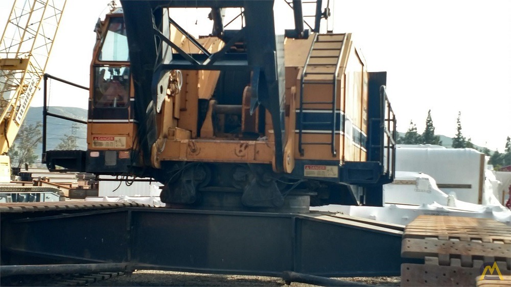 American 9320 250-ton Lattice Boom Crawler Crane 1