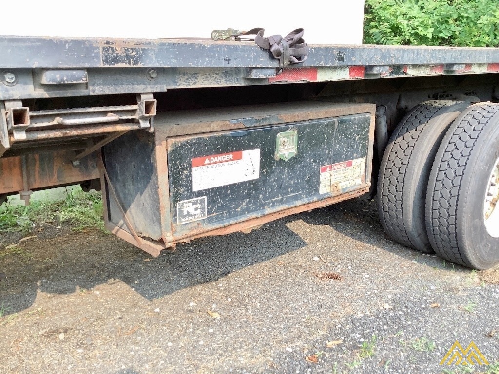 PM 35 S 35-ton Articulating Knuckle Boom on Sterling L9500 10