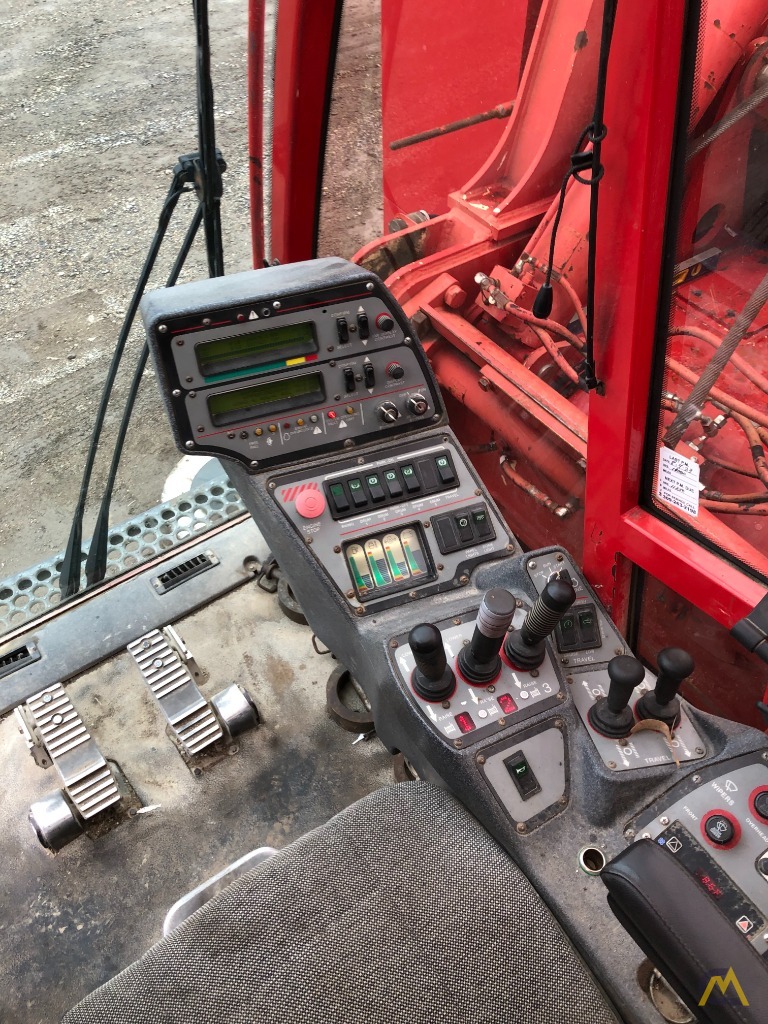 2002 Manitowoc 555 Series 2 150 Ton Crawler 1
