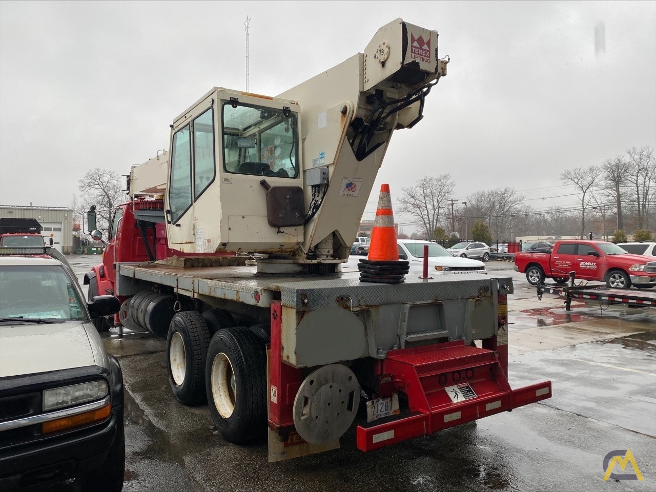 Terex RS6100 30-Ton Boom Truck Crane 3