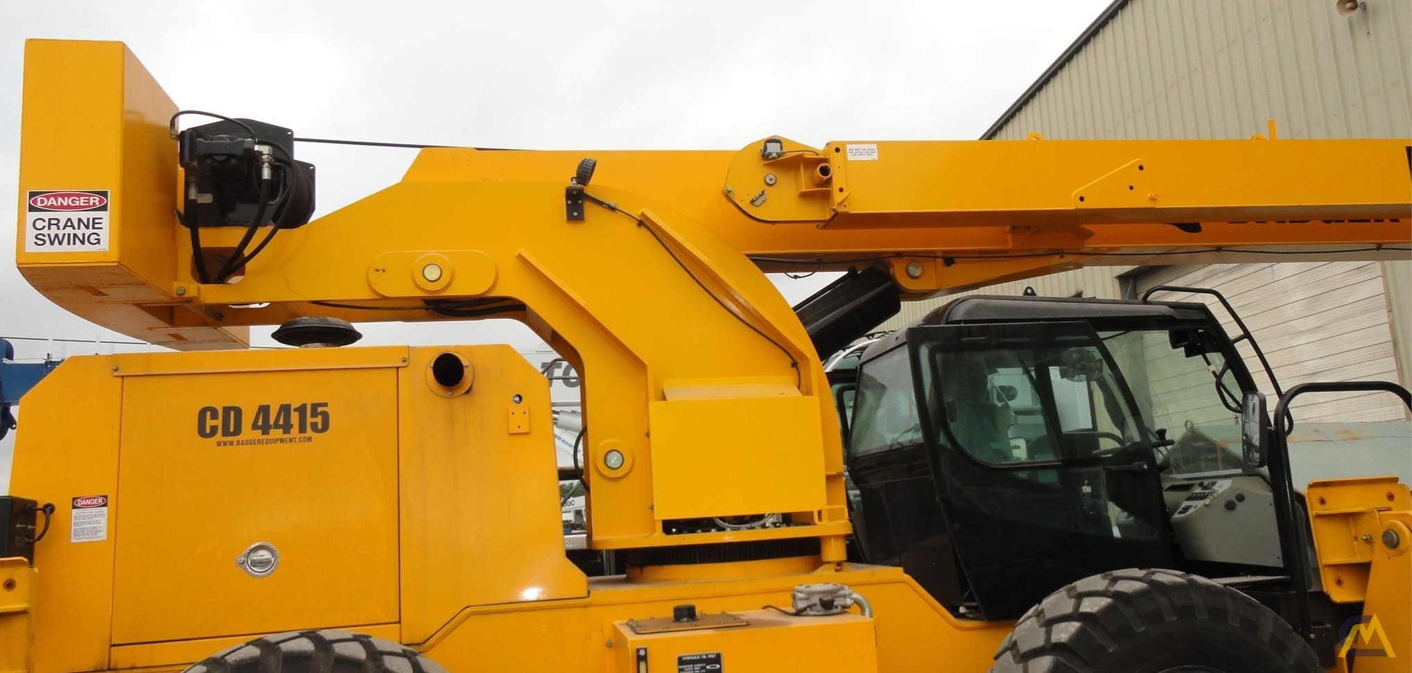 Badger CD4415 15-ton Down Cab Rough Terrain Crane 6