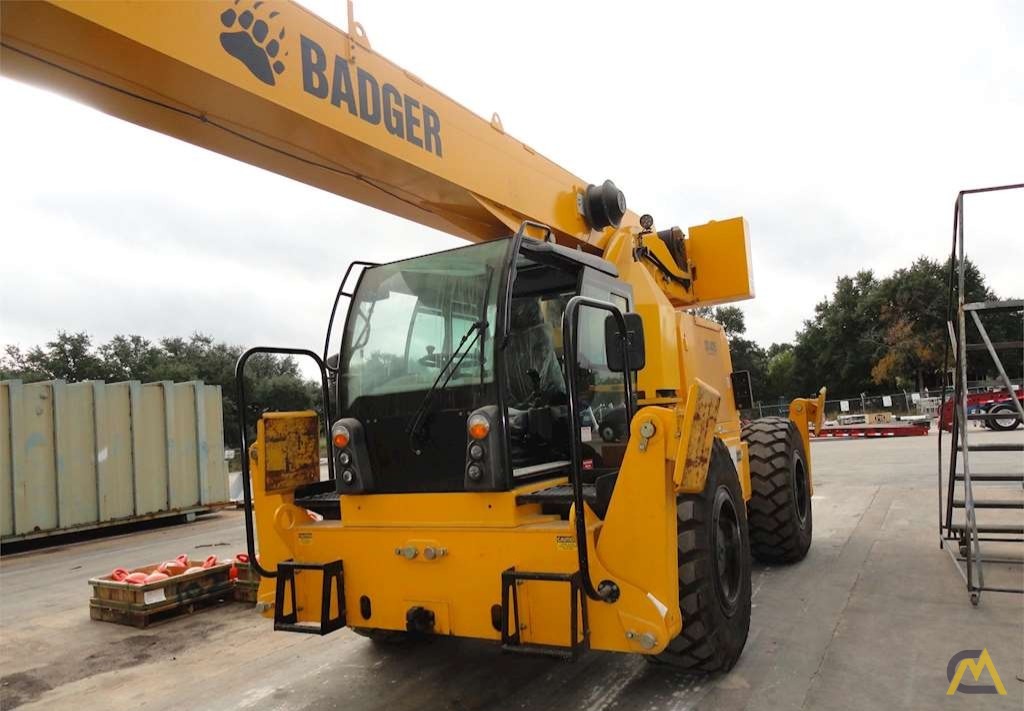 Badger CD4415 15-Ton Rough Terrain Crane 2