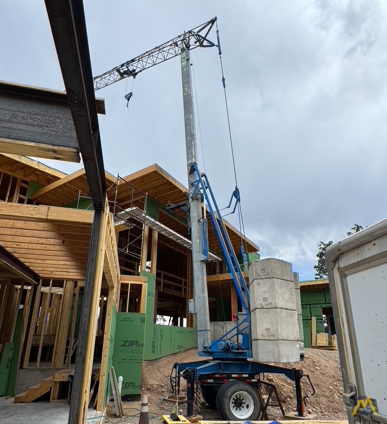 Benazzato B 193 S Self Erecting Tower Crane 1