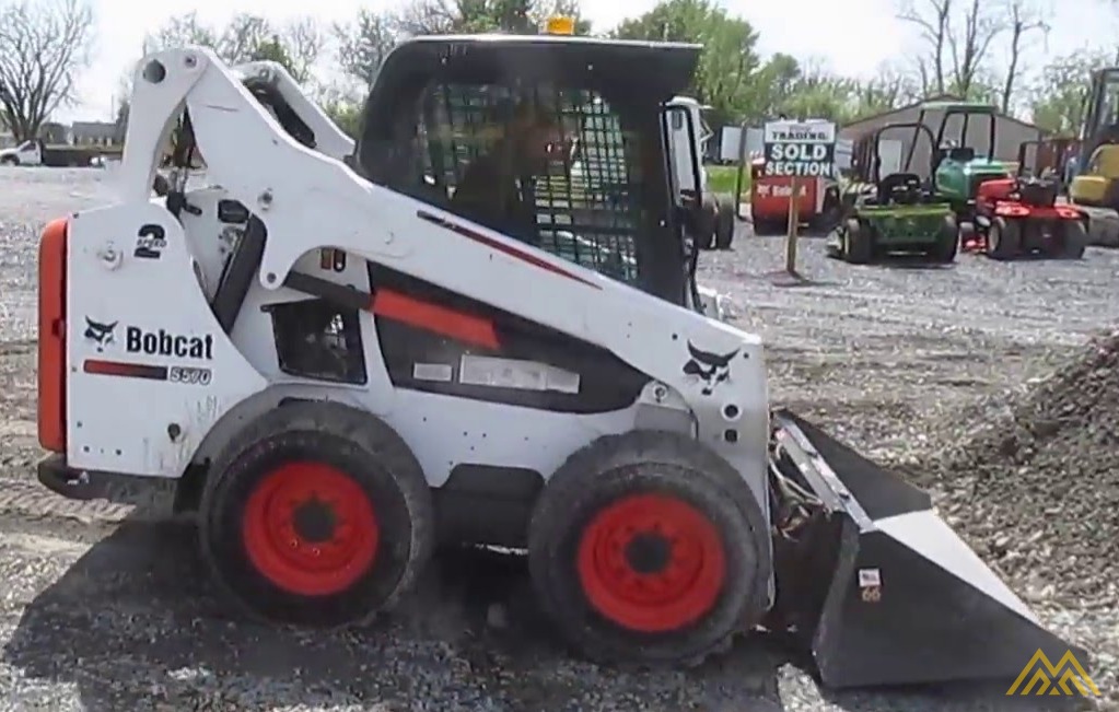 Bobcat S570 Skid Steer Loader 0
