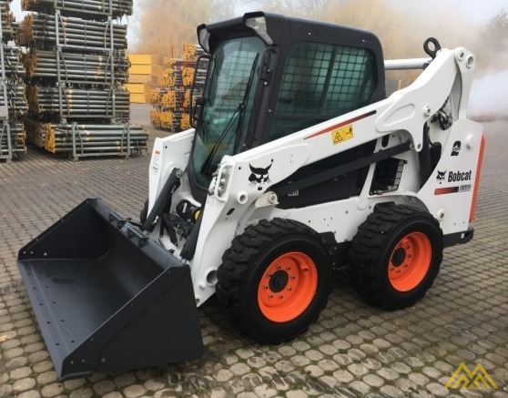 Bobcat S590 Compact Skid Steer Loader 0