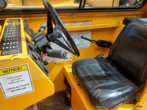 Broderson IC-200-3G 15-Ton Carry Deck Crane 4