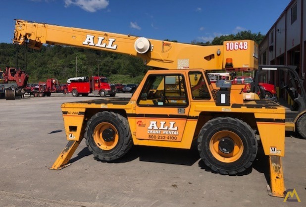 Broderson IC-200-3H 15-Ton Carry Deck Crane 1