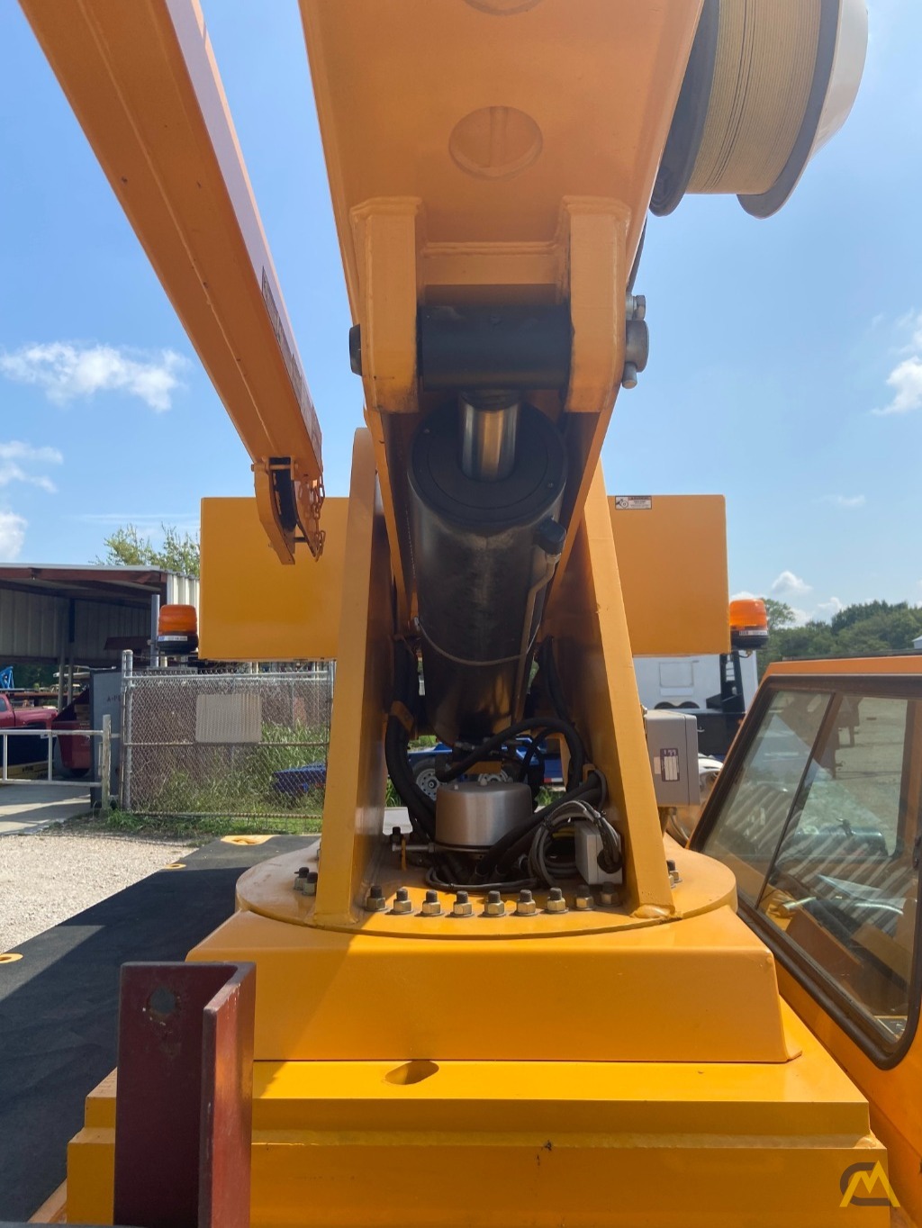 Broderson IC-200-3H 15-ton Carry Deck Industrial Crane Low Hours 22