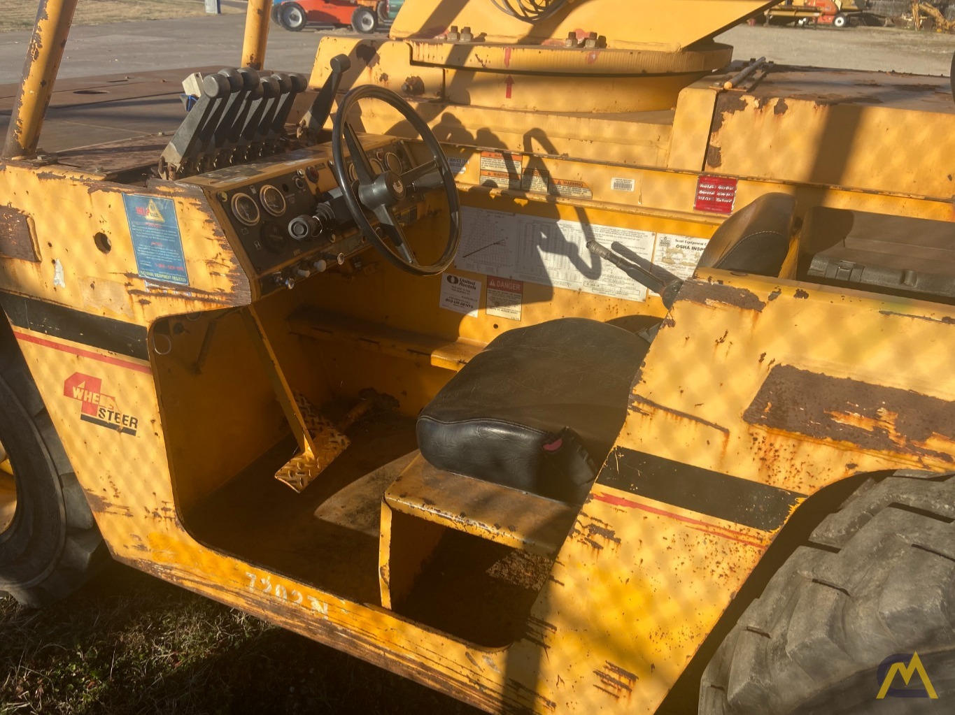 Broderson IC-200-3H 15-ton Carry Deck Industrial Crane Low Hours 4