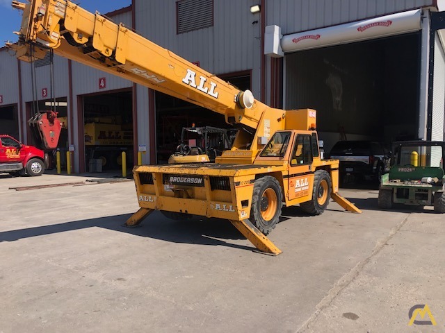Broderson IC-200-3H 15-Ton Carry Deck Crane 0