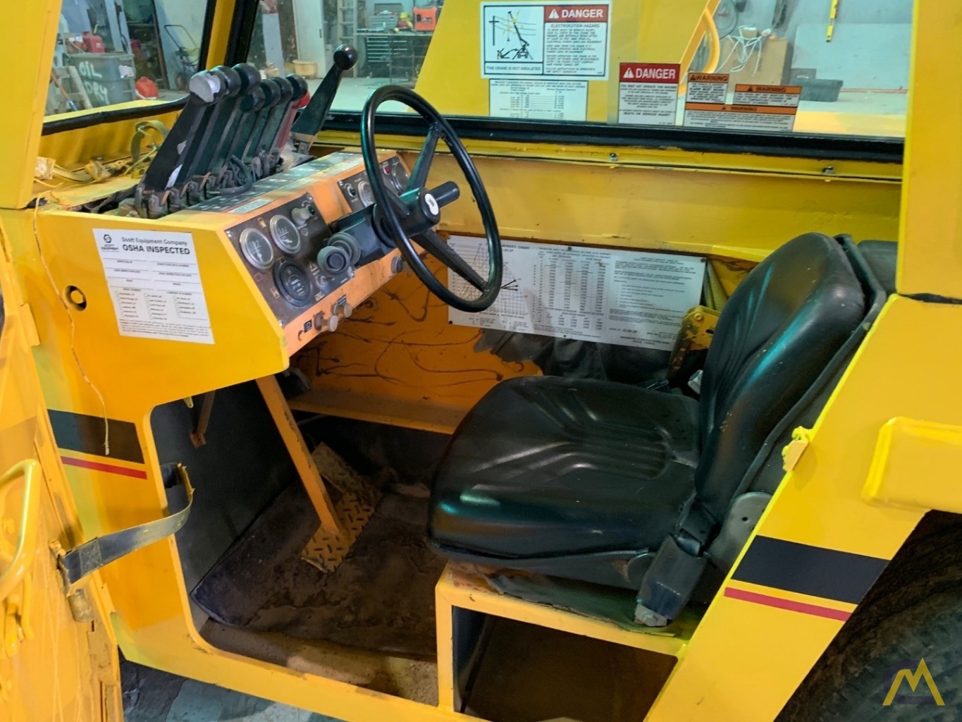 Broderson IC-80-2F 9-ton Industrial Carry Deck Crane 11