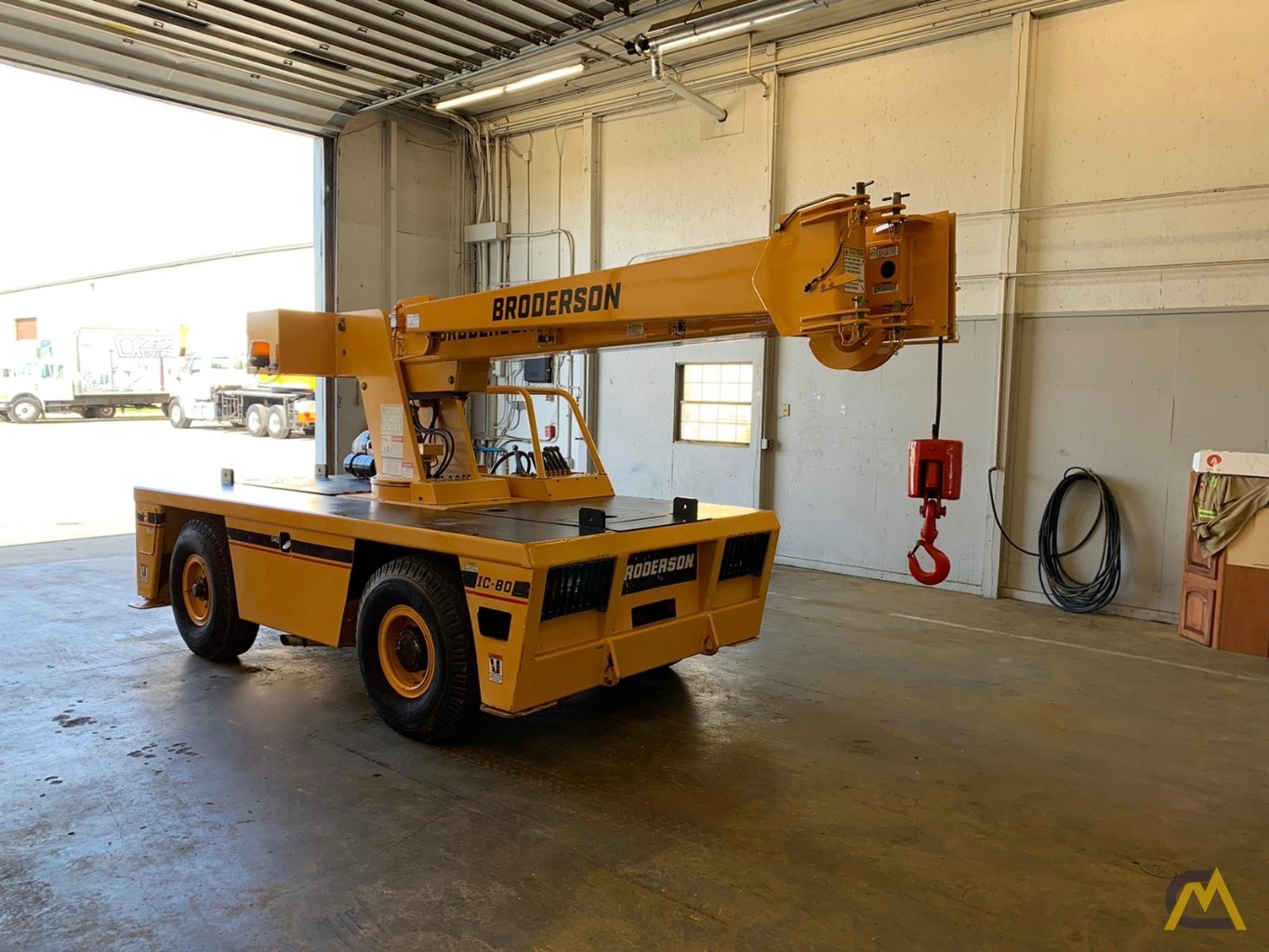 Broderson IC-80-3F 9-Ton Compact Carry Deck Crane 7