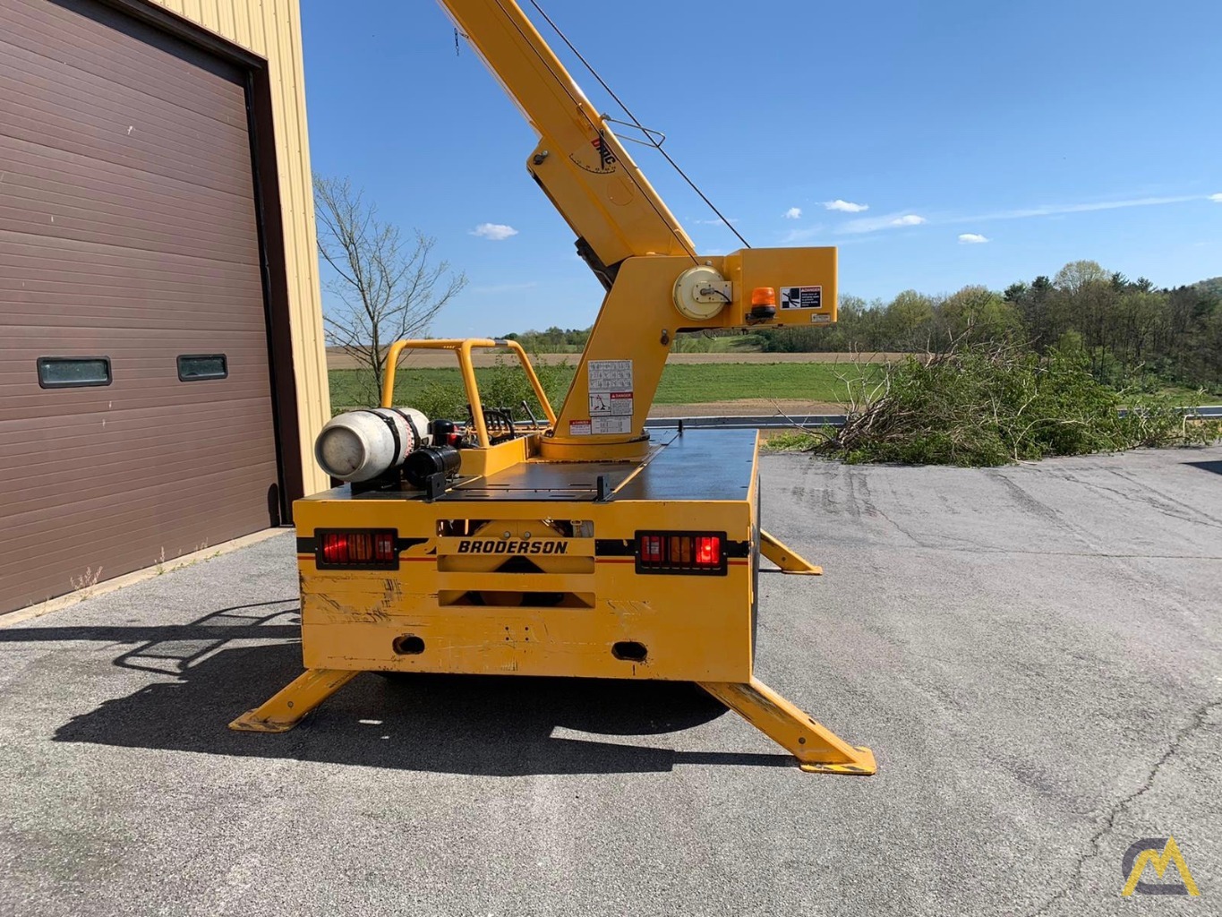 Broderson IC-80-3F 9-Ton Compact Carry Deck Crane 5