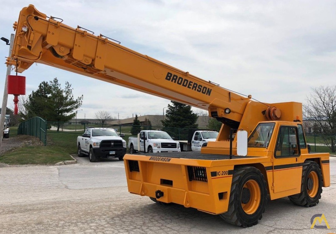 Broderson IC-80-3G 15-Ton Carry Deck Crane 1