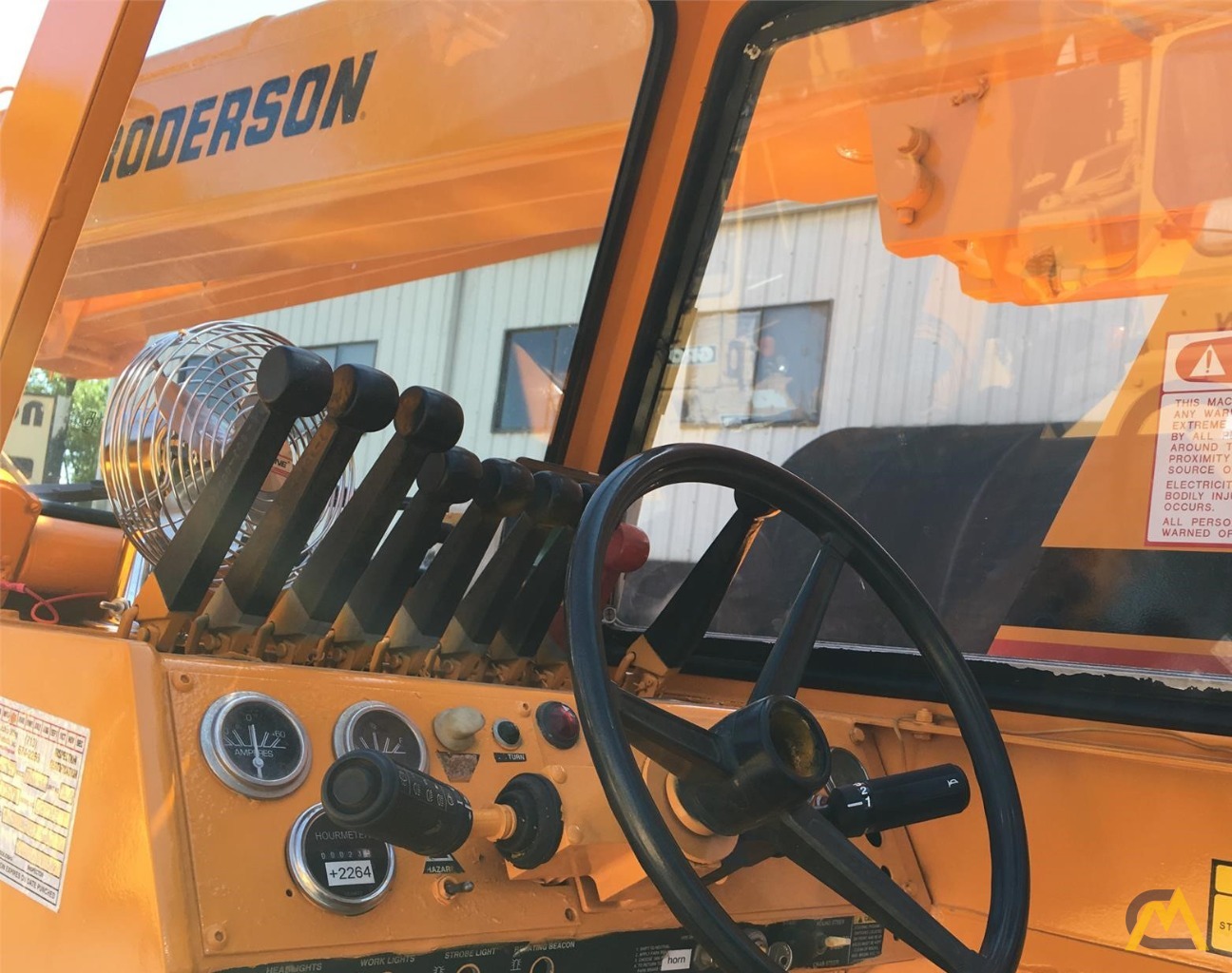 Broderson IC-80-3G 9-Ton Carry Deck Crane 9