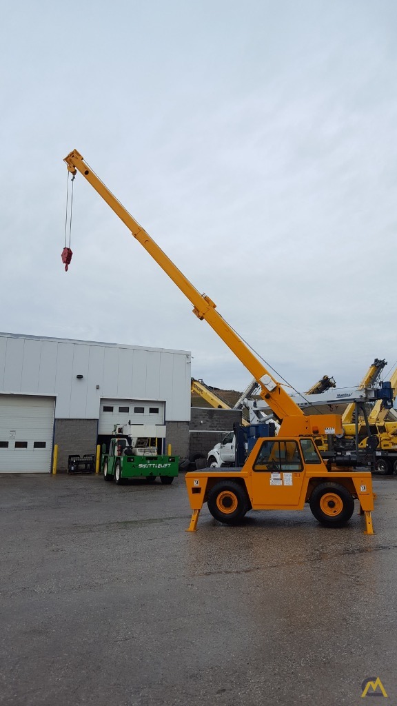Broderson IC-80-3H 9-Ton Carry Deck Crane 8