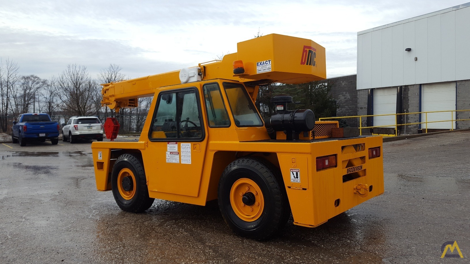 Broderson IC-80-3H 9-Ton Carry Deck Crane 2