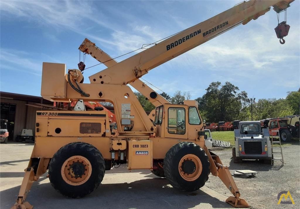 Broderson RT-300-2C 15-ton Down Cab Rough Terrain Crane 2