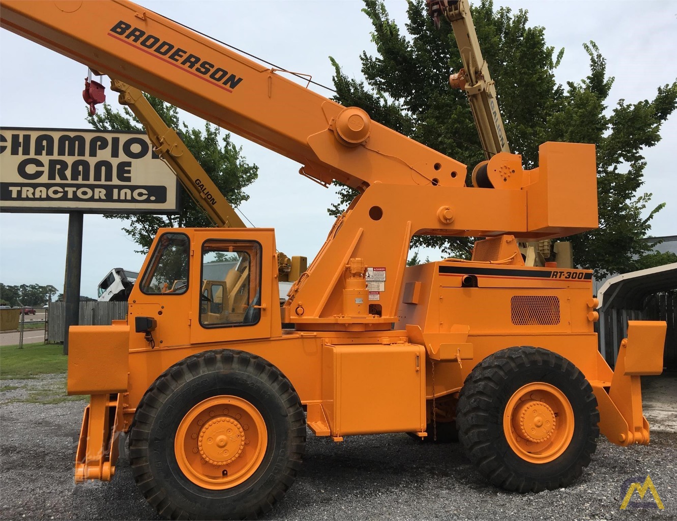 Broderson RT-300-2C 15-Ton Down Cab Rough Terrain Crane 2