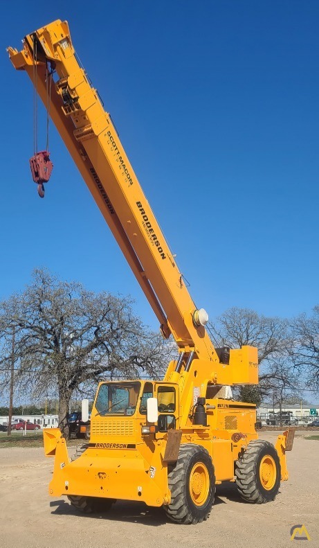 Broderson RT-300-2G 15-Ton Rough Terrain Crane 0